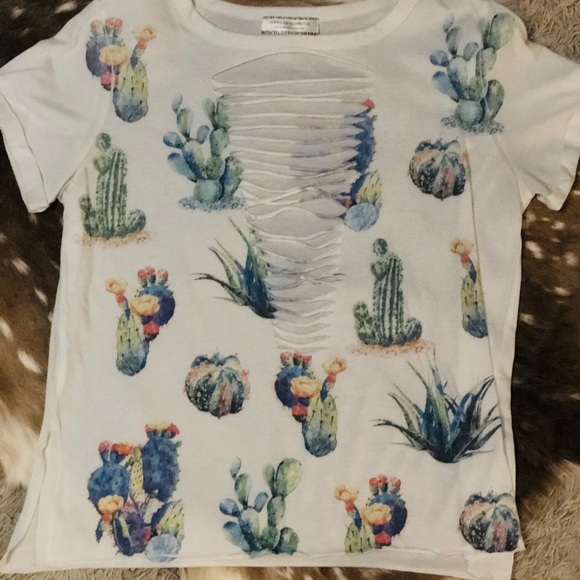🌵🌻Cactus Ripped T-shirt - Picture 1 of 3